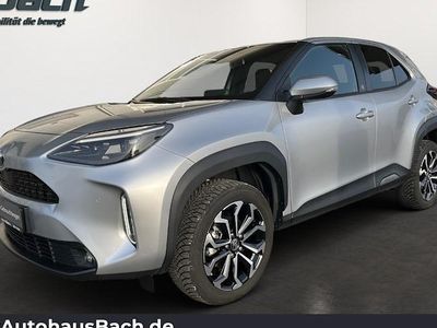 Neu Toyota Yaris Cross 130 PS (95 kW) 2025 Silber SUV