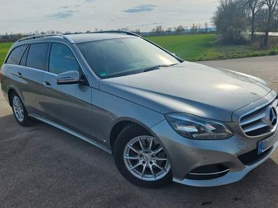 gebraucht Mercedes E200 T, gepflegt, AHK, SHZ,unfallfrei, Navi