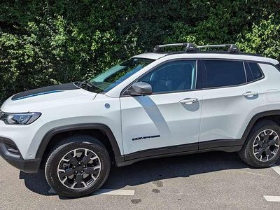 Weiß Gebraucht 2021 Jeep Compass Trailhawk SUV | 23.900 € (Fairer Preis)