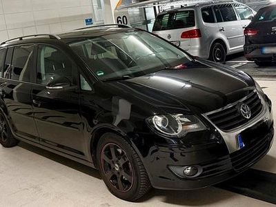 Gebraucht VW Touran 140 PS (102 kW) 2009 Schwarz Van / Kleinbus