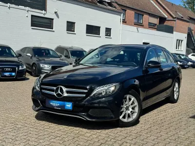 Gebraucht Mercedes C220 Avantgarde 170 PS (125 kW) 2017 Schwarz Kombi