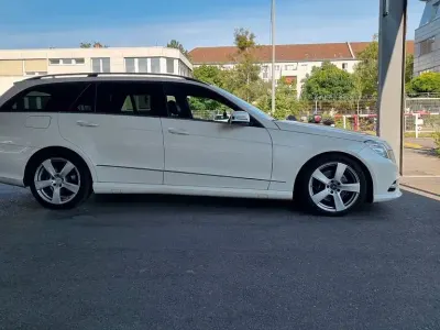 Gebraucht Mercedes E300 Avantgarde 231 PS (169 kW) 2012 Weiß Limousine