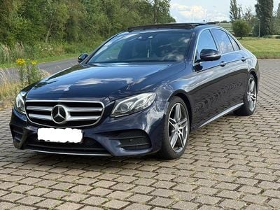 Gebraucht Mercedes E220 AMG line 194 PS (142 kW) 2017 Blau Limousine