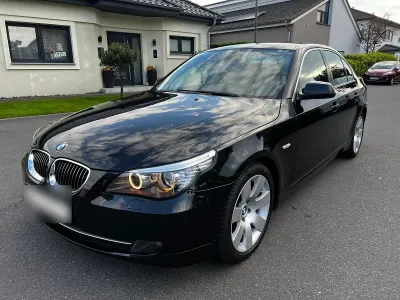 Gebraucht BMW 525 Advantage 197 PS (144 kW) 2009 Schwarz Limousine