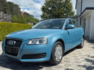 Gebraucht Audi A3 Sportback 125 PS (91 kW) 2009 Blau Kleinwagen