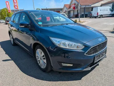 Gebraucht Ford Focus Business Edition 125 PS (91 kW) 2018 Blau Kombi
