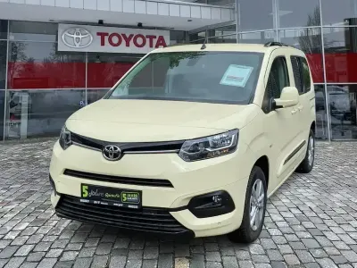 Neu Toyota Proace Verso City 131 PS (96 kW) 2025 Weiß Kombi