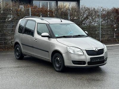 Grau Gebraucht 2008 Skoda Roomster Comfort Van / Kleinbus | 1.750 € (Fairer Preis)