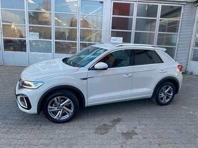 Usado VW T-Roc R-line 150 HP (110 kW) 2025 Cinzento SUV