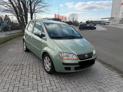 Second-hand Fiat Idea 95 CP (69 kW) 2005 Verde Monovolum