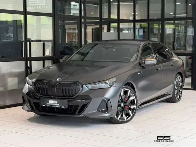 Gebraucht BMW 540 M Sport 303 PS (222 kW) 2025 Grau Limousine