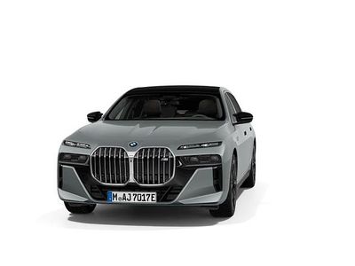 BMW M760e