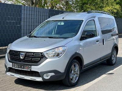 Usata Dacia Dokker Stepway 116 CV (85 kW) 2018 Argento Monovolume