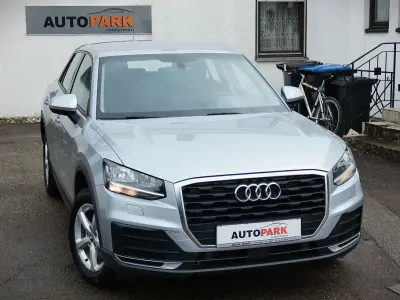 Gebraucht Audi Q2 Basis 150 PS (110 kW) 2017 Silber SUV