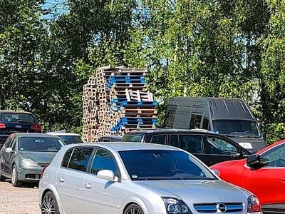 Usata Opel Signum Sport 211 CV (155 kW) 2004 Argento Utilitaria