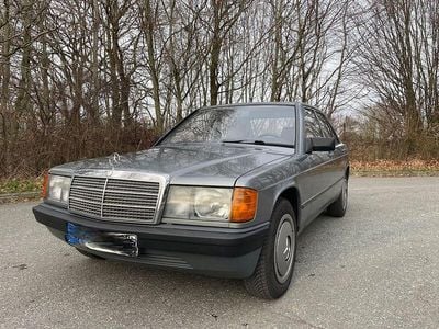 Second-hand Mercedes 190 132 CP (97 kW) 1987 Gri Berlinǎ