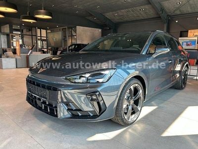 Neu Cupra Leon 204 PS (150 kW) 2025 Grau Limousine