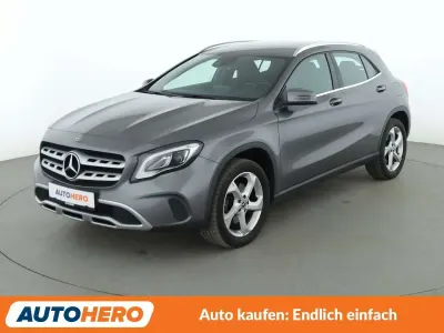 Gebraucht Mercedes GLA220 Urban 184 PS (135 kW) 2020 Mountaingrau SUV