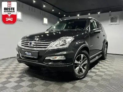 Gebraucht SsangYong Rexton 178 PS (130 kW) 2018 Schwarz SUV