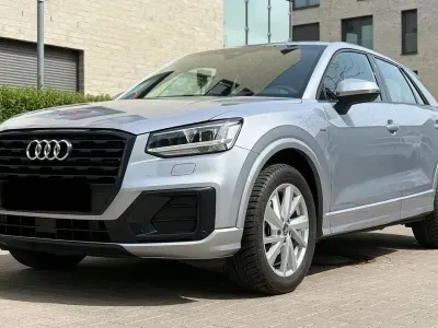 Gebraucht Audi Q2 Sport 150 PS (110 kW) 2019 Silber SUV