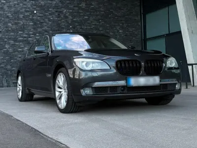 Gebraucht BMW 750 2008 Grau Limousine
