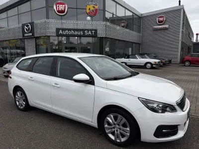 Gebraucht Peugeot 308 SW Active 131 PS (96 kW) 2019 Weiß Kombi