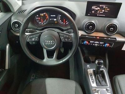 Gebraucht Audi Q2 Advanced 150 PS (110 kW) 2023 Silber SUV