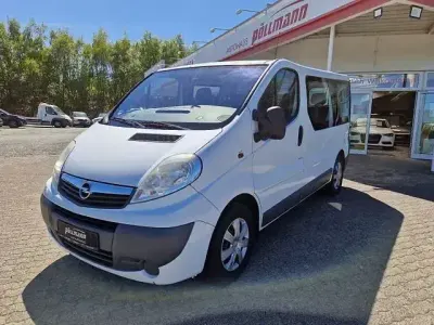 Gebraucht Opel Vivaro 114 PS (83 kW) 2007 Weiß Van / Kleinbus