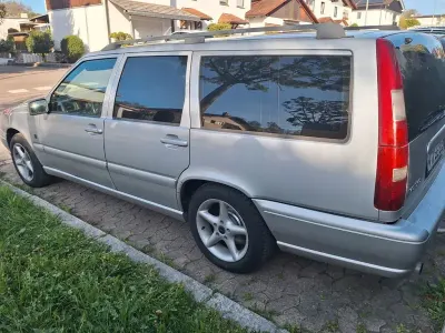 Gebraucht Volvo V70 144 PS (105 kW) 1999 Silber Kombi