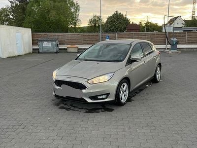 Second-hand Ford Focus 150 CP (110 kW) 2015 Bej Hatchback