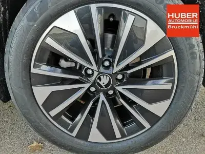 Uusi Skoda Superb Selection 220 HP (161 kW) 2025 Valkoinen Farmari