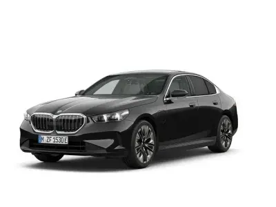 Gebraucht BMW 530e Sport Line 299 PS (219 kW) 2024 Schwarz Limousine