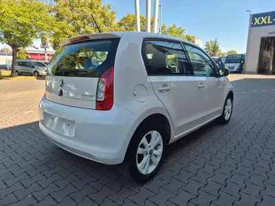 Gebraucht Skoda Citigo Active 60 PS (44 kW) 2015 Weiß Kleinwagen