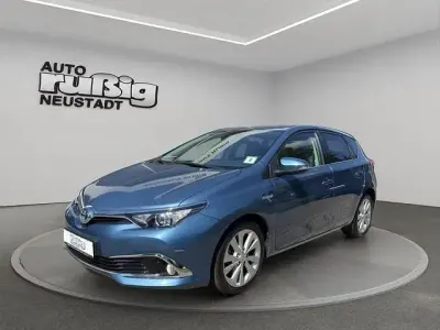 Gebraucht Toyota Auris Hybrid Executive 99 PS (72 kW) 2016 Blau Kombi