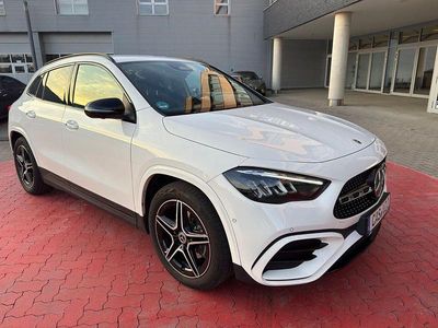 Gebraucht Mercedes GLA180 AMG 136 PS (100 kW) 2024 Weiß SUV