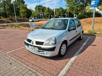 Gebraucht Renault Clio II 75 PS (55 kW) 2004 Grau Limousine