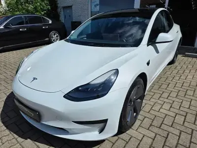 Gebraucht Tesla Model 3 RWD 208 kW (283 PS) 2022 Weiss Limousine