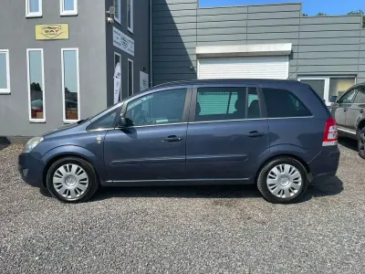 Gebraucht Opel Zafira Edition 120 PS (88 kW) 2010 Blau Van / Kleinbus