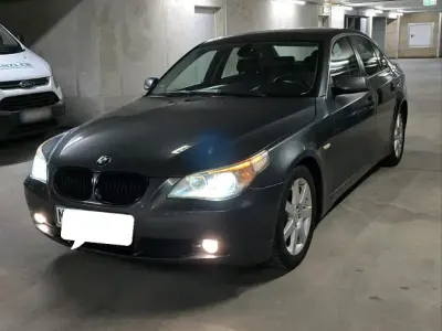 Gebraucht BMW 520 170 PS (125 kW) 2004 Grau Limousine