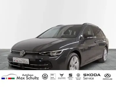 Neu VW Golf VIII Life 116 PS (85 kW) 2026 Grau Kombi