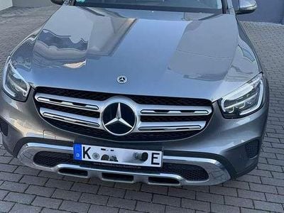 Gebraucht Mercedes GLC300 194 PS (142 kW) 2021 Grau SUV