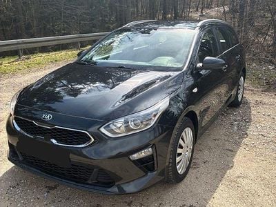 Gebraucht Kia Ceed Sportswagon 136 PS (100 kW) 2019 Schwarz Kombi