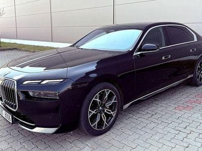Gebraucht BMW 740 286 PS (210 kW) 2024 Schwarz Limousine