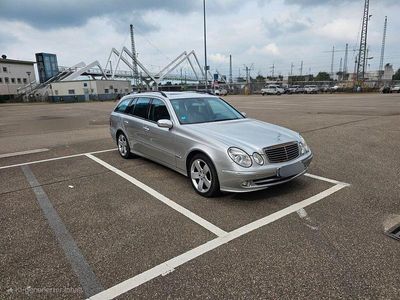 Mercedes E320