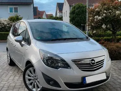 Gebraucht Opel Meriva 120 PS (88 kW) 2010 Silber Van / Kleinbus