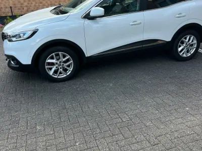 Gebraucht Renault Kadjar 110 PS (80 kW) 2016 Weiß SUV