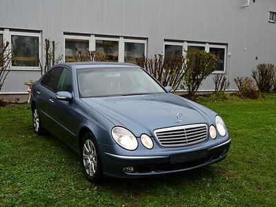 Blau Gebraucht 2003 Mercedes E220 Elegance Limousine | 3.999 € (Fairer Preis)