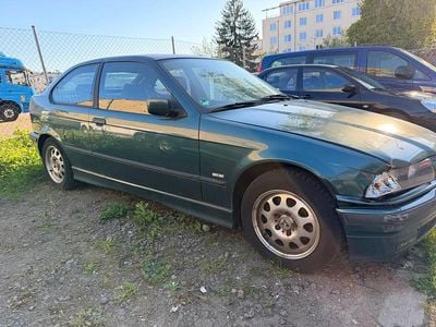 Second-hand BMW 316 1998 Verde Berlinǎ