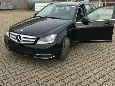 Gebraucht Mercedes C220 170 PS (125 kW) 2013 Schwarz Limousine