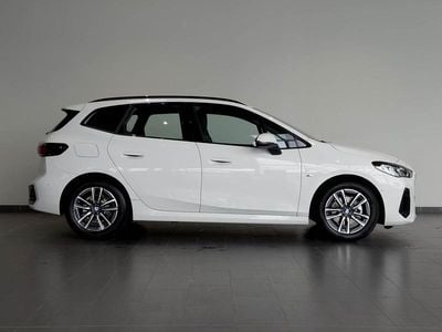 Gebraucht BMW 218 Active Tourer M Sport 136 PS (100 kW) 2025 Weiss Van / Kleinbus